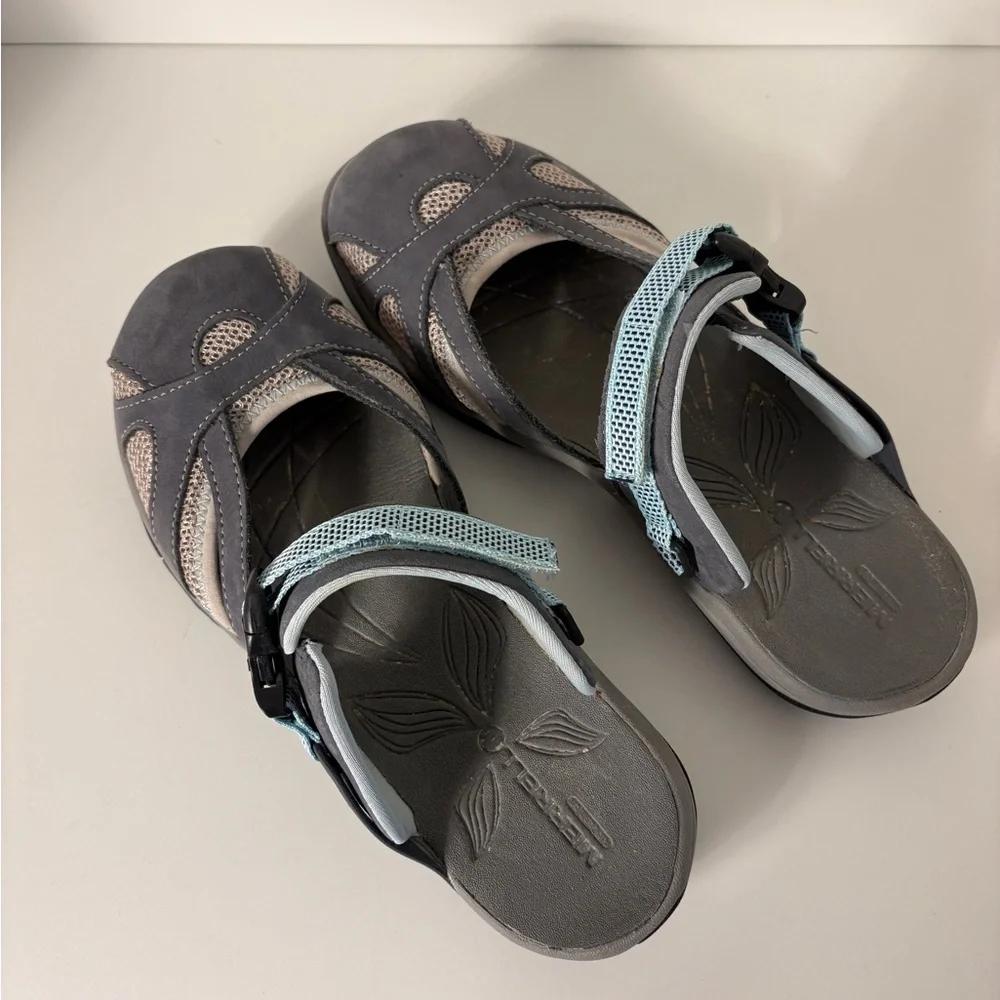 Merrell Grey Women's Athletic Hiking Sandal Shoe Mary Jane Outdoors - Picture 7 of 9